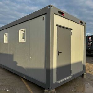 Contentor sanitário 3x6 – 6 chuveiros, 2 lavatórios, esquentador de 300 litros