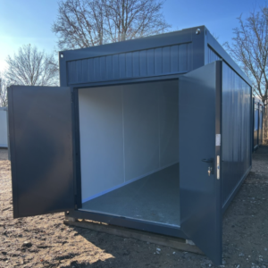 Contentor de Armazenamento 6,00 x 2,44 m com Porta Dupla e Instalação Elétrica