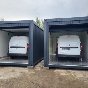 Contentor Garagem 6,00 x 3,00 m com Portão Seccionado e Instalação Elétrica