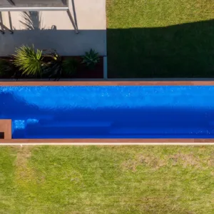 Piscina Contentor Premium de 12m com escada integrada